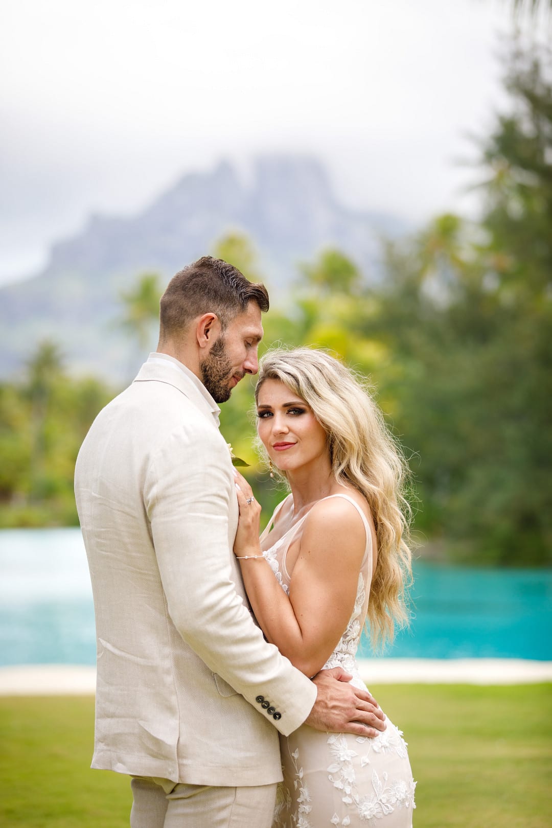 Bold and Breathtaking: Leah & David's Bora Bora Elopement at the St. Regis — photo 16