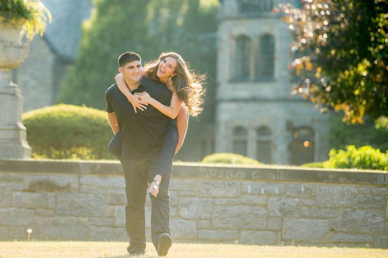 Elegant Settings - An Engagement Session — photo 1