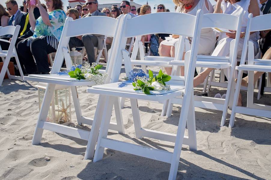Pink and Navy Nautical Beach Wedding — photo 8
